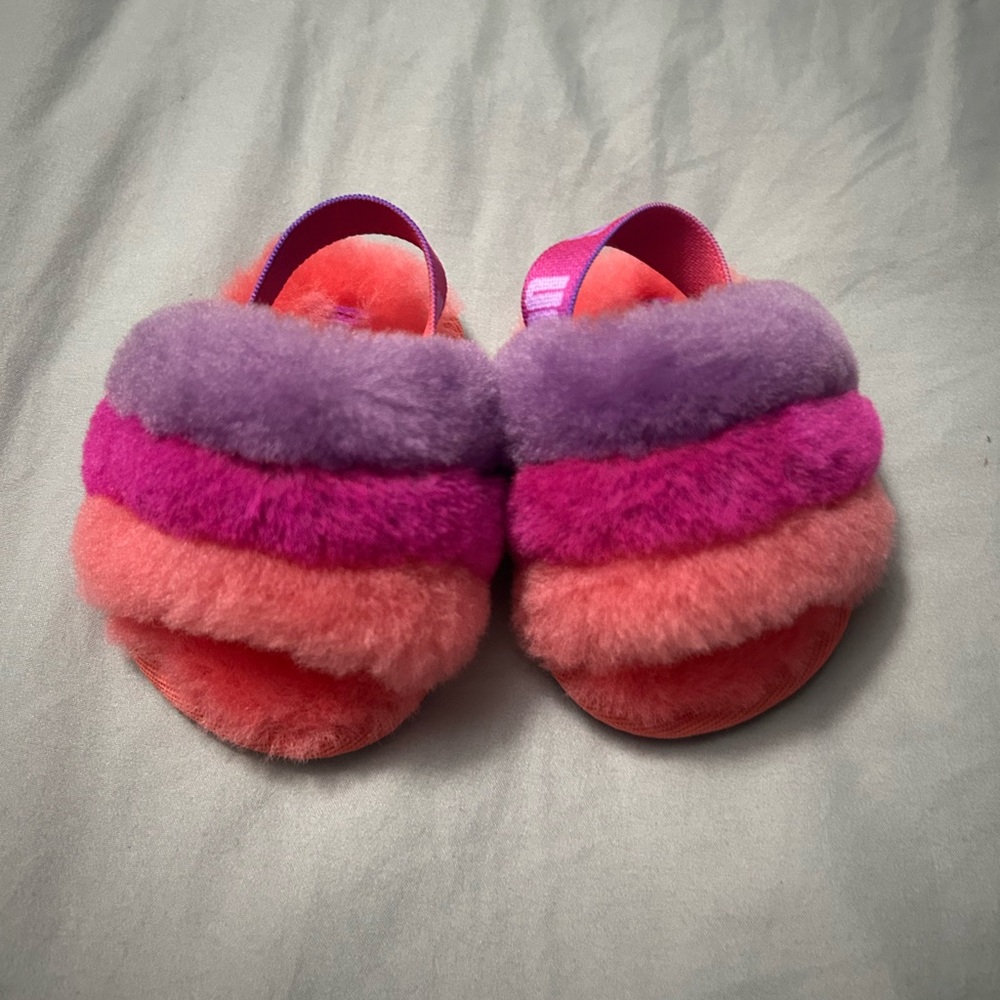Baby fluff yeah slide uggs
